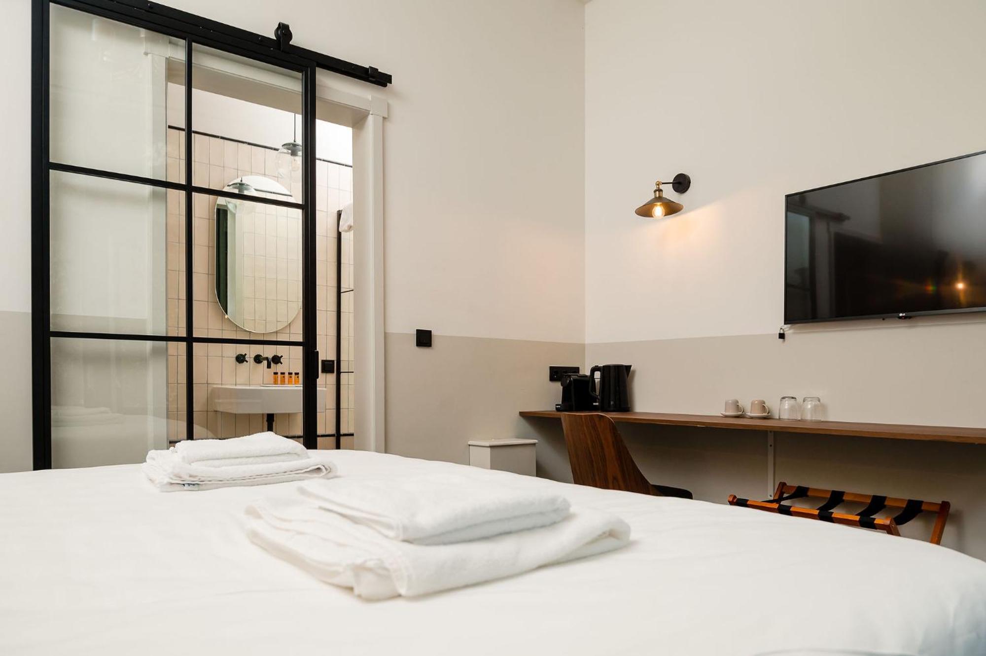 Hotel Mr.Lewis Rotterdam Exterior foto
